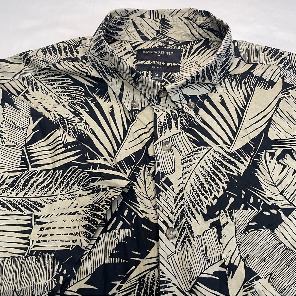 Banana Republic Shirt Black & Cream Tropical Short Sleeve Button Up Men’s XL